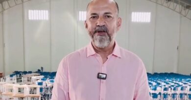 Eunápolis: Robério anuncia novo mobiliário escolar, construção de 2 escolas e festa no Pequi