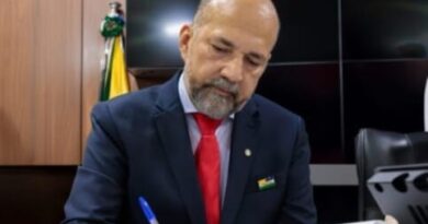 Reurb Eunápolis: prefeitura entrega 200 títulos de propriedade na quinta, 18