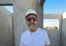 Prefeito Robério acompanha construção de 500 casas no dia de seu niver