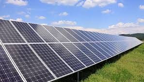 Está chegando energia solar nas escolas de Eunápolis, anuncia o prefeito Robério