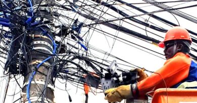 Eunápolis: Coelba vai remover fios de internet irregulares