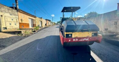 Eunápolis: mais asfalto nos bairros Dinah Borges e Alto da Boa Vista 