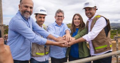 Deputada Cláudia acompanha o governador Jerônimo na nova Ponte do Jequitinhonha