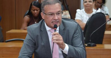 Deputado baiano declara ter R$ 8 milhões em espécie