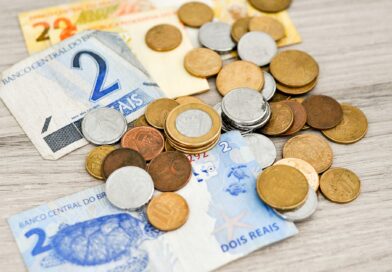 Por que o dinheiro sumiu na campanha eleitoral?
