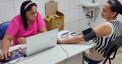 Outubro Rosa em Eunápolis: palestras e exames nos postos de Saúde