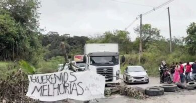 Porto Seguro: moradores de Sapirara em Trancoso reclamam de falta d’água, médicos e queda de energia